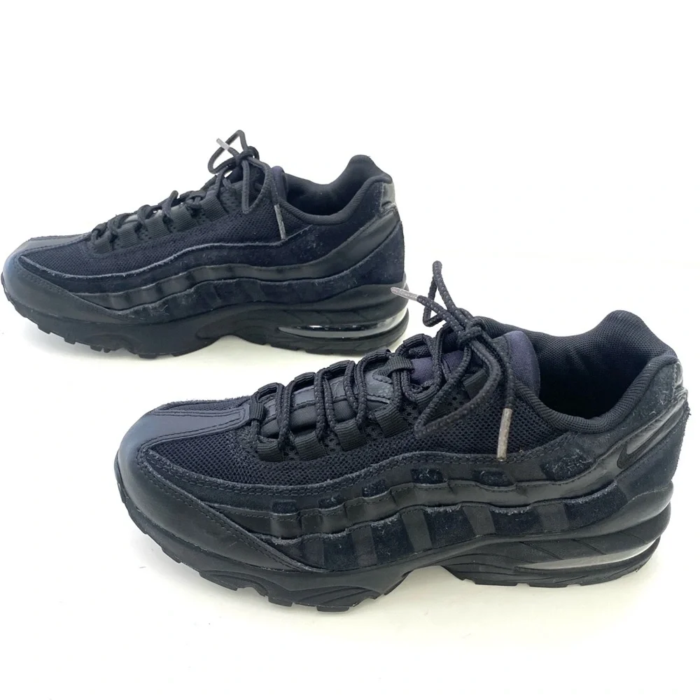 Nike Youth AirMax 95 GS Triple Black Running Trainer